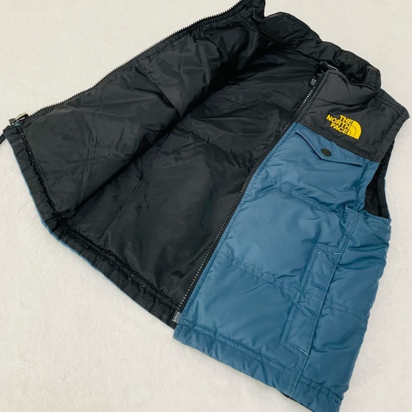 north Face kid’s vest - Picture 6 of 8